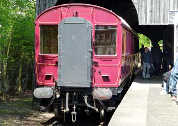 outside view of corridor connection GWR auto-trailer No.92..