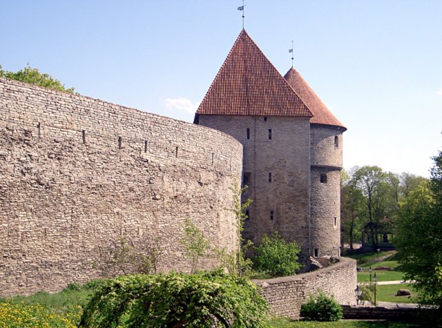 castlewall.jpg