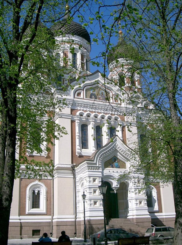 nevskycathedral2.jpg